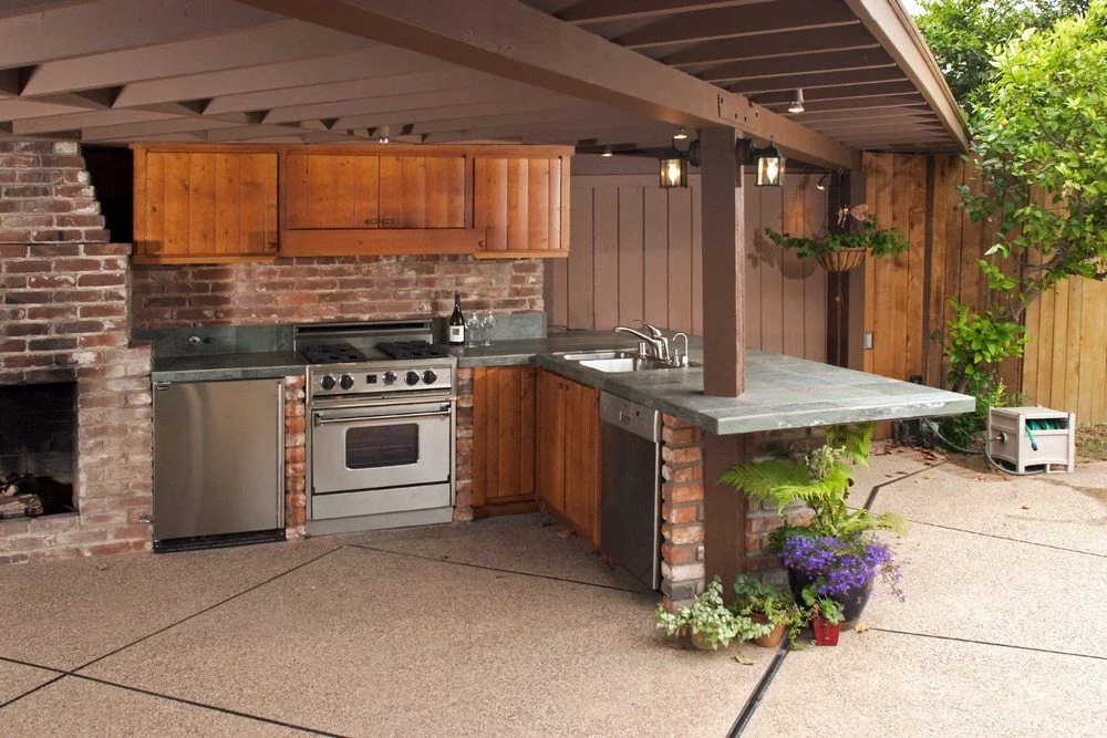 Building an Outdoor Kitchen in Tallahasseee
