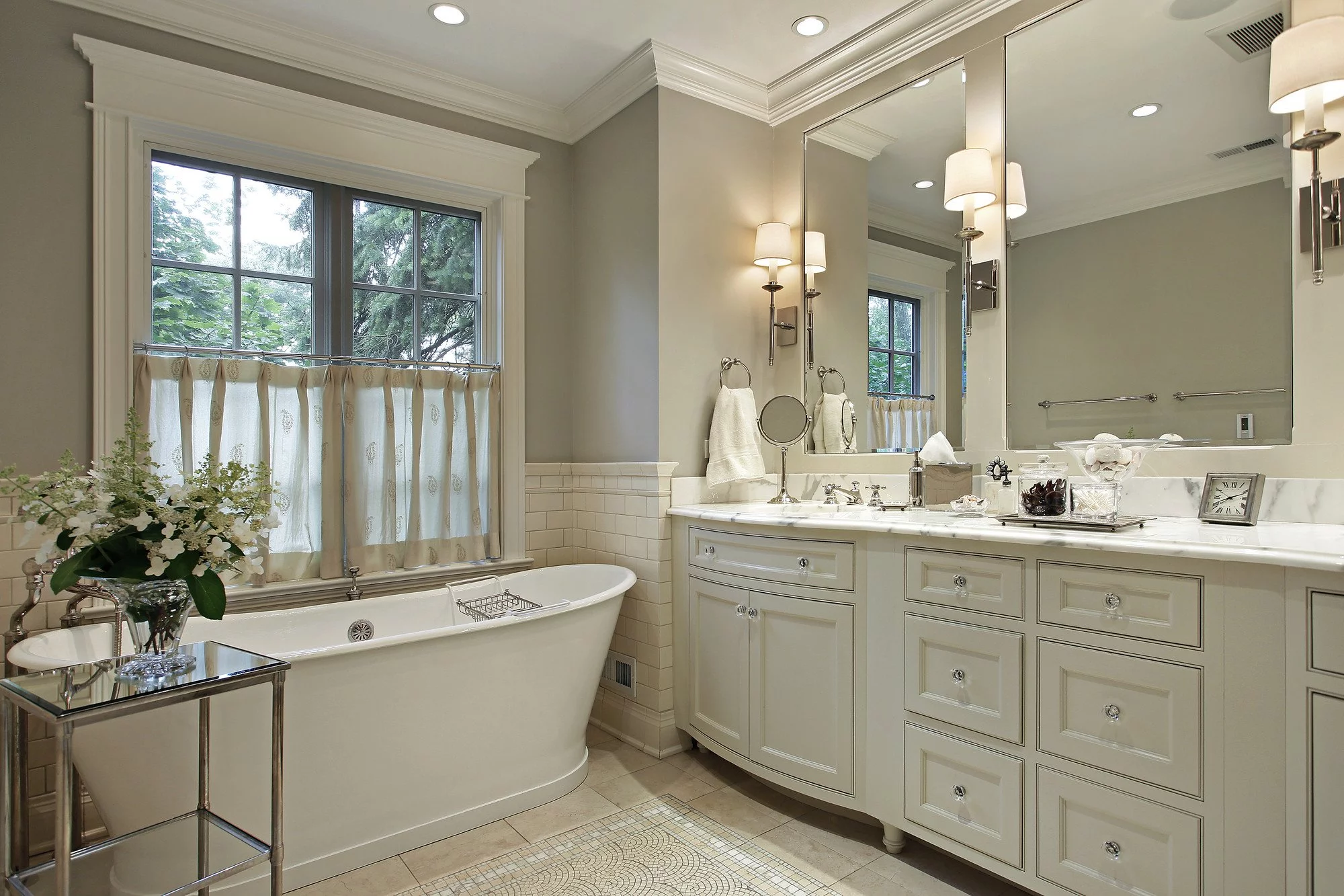 Will Taking Out A Bathtub Affect Your Home’s Resale Value?