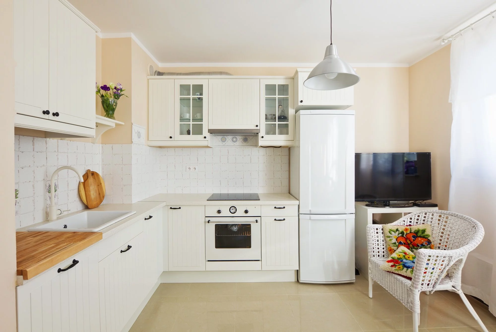From Crowded to Comfortable: Remodeling Ideas for a Small Kitchen