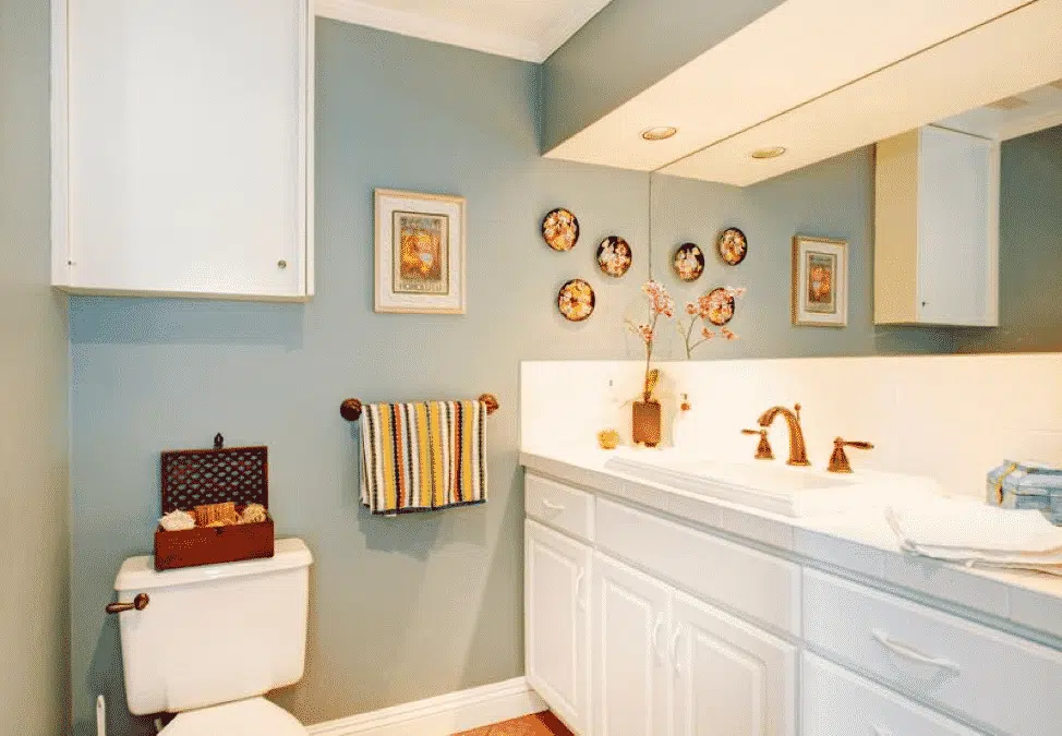 3 Tricks to Make Your Bathroom Feel as Comfortable as Possible